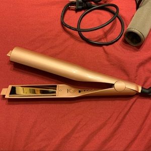 Iron/ curler like Tyme iron